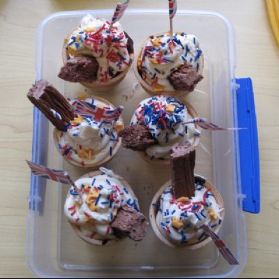 CoronationCupcakeCoffeecompetition00007-W